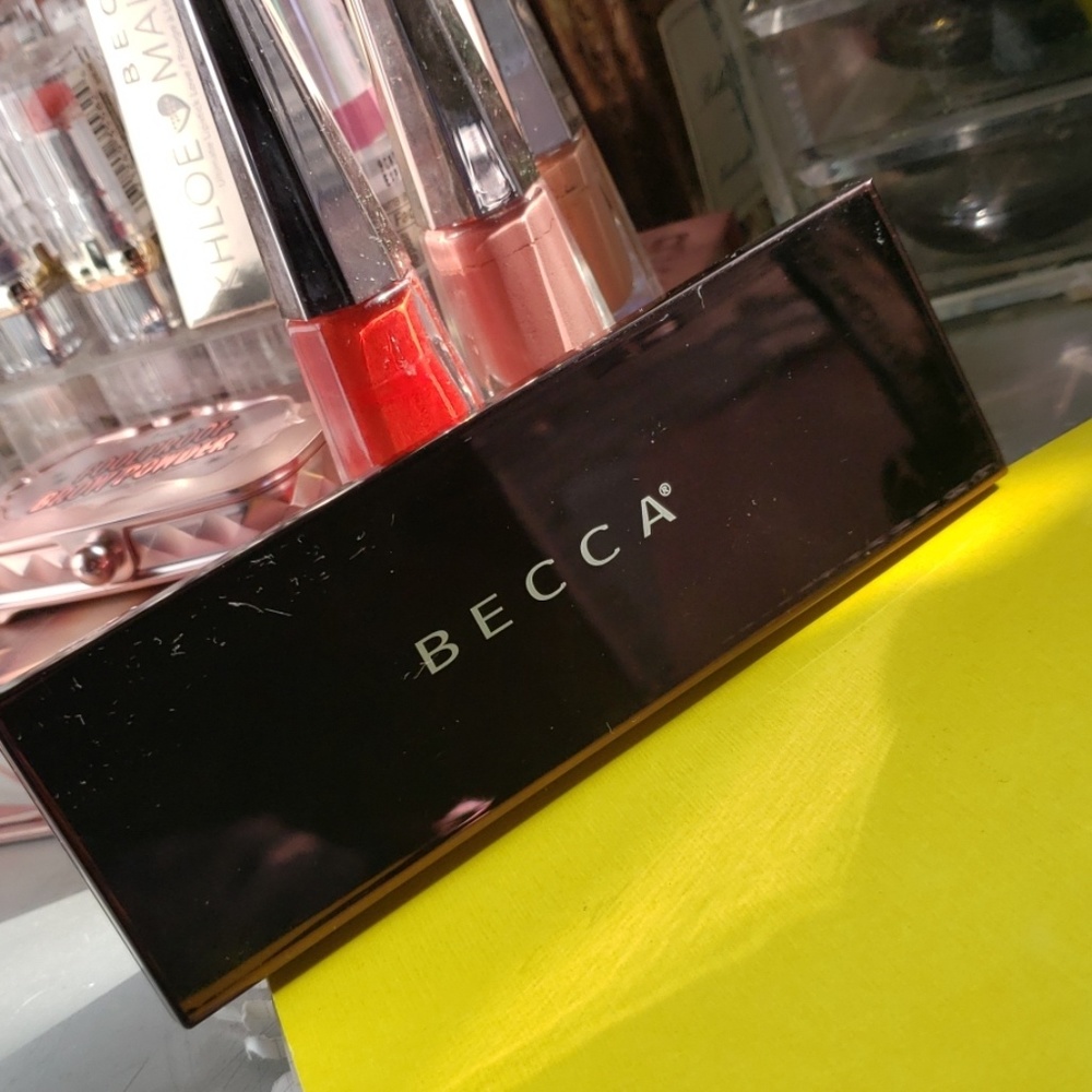 BECCA OMBRE ROUGE PALETTE